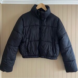 Ambiance Outerwear Black Cropped Puffer Jacker Women’s Size Medium